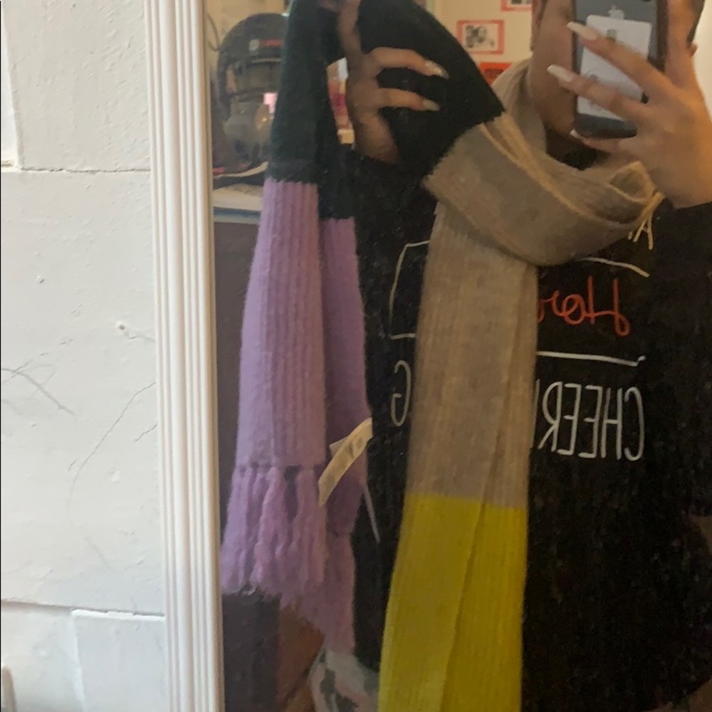 GAP scarf🥳